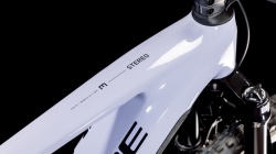 Bicicleta Electrica Full suspension CUBE Stereo Hybrid ONE44 EXC cyclamen´n´black