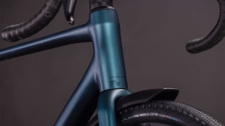 BICICLETA CUBE NUROAD RACE FE ROYALGREEN BLACK - Img 15