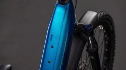 BICICLETA ELECTRICA CUBE REACTION HYBRID PERFORMANCE 600 FE EASY ENTRY ELECTRICBLUE DAZZLE - Img 5