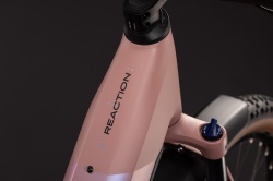 BICICLETA ELECTRICA CUBE REACTION HYBRID PERFORMANCE 720 FE EASY ENTRY RUBY BLACK 2027 L - Img 3
