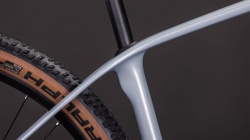 BICICLETA MTBHardtail CUBE REACTION C:62 RACE FOGGREY WHITE - Img 8
