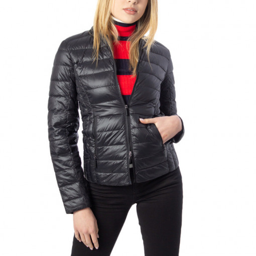 Armani Exchange яке