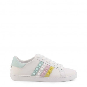 Guess woman sneakers дамски кецове бяли с капси