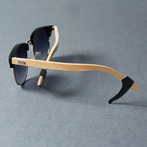 Accesorii pentru ochelari si lentile de contact