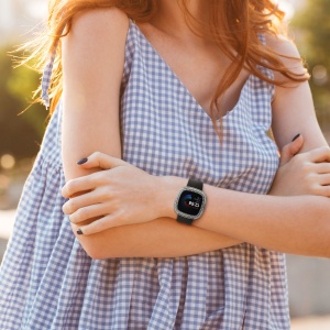 Set 2 Huse Kwmobile pentru Fitbit Versa 4/Sense 2, Transparent/Negru, Plastic, KWM000024ZJ001C - Img 5