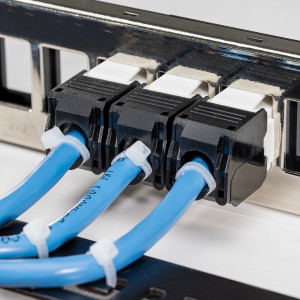 Set 12 Mufe CAT6 de 1 Gbit pentru cabluri Ethernet RJ45, Kwmobile, Negru/Alb, Plastic, 52518.12 - Img 3