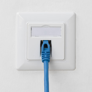 Set 5 Prize ecranate de retea RJ45 cu 5 mufe CAT 6A, Kwmobile, Alb, Metal, 54571.01.05 - Img 3