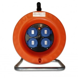 Derulator industrial 4 prize schuko 16A, 230V IP55 fara cablu prevazut cu termosiguranta Famatel