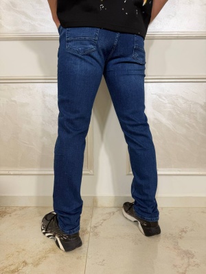 Мъжки дънки в син цвят Slim fit с изчистен дизайн MD78