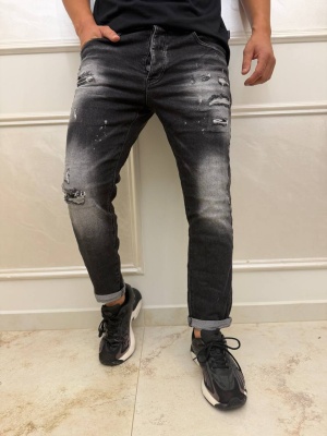Мъжки дънки в черно с кръпки и аcid wash ефект