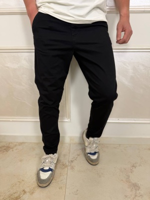 Мъжки спортно-елегантел slim fit панталон в черно