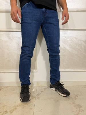 Мъжки дънки в син цвят Slim fit с изчистен дизайн MD78
