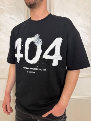 Мъжка тениска в черно с надписи 404