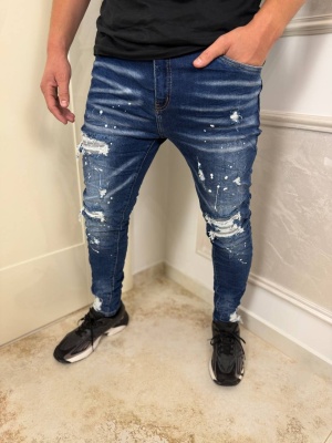 Мъжки сини дънки Slim Fit с накъсан ефект и пръски