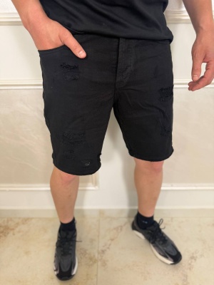 Мъжки къси дънки в черно с леки надирания