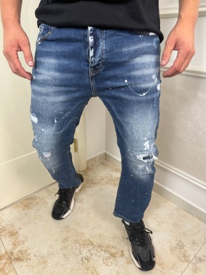 Мъжки сини дънки boyfriend fit с изтъркан ефект и пръски