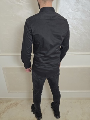 Мъжка спортно-елегантна риза в черно