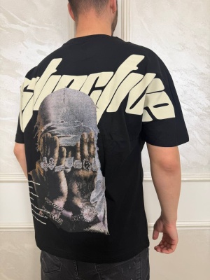 Мъжка тениска в черно Distinctive с щампа и надписи