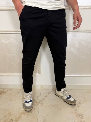 Мъжки спортно-елегантел slim fit панталон в черно