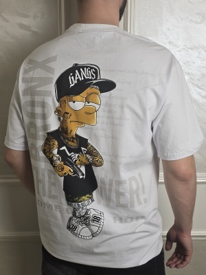 Мъжка тениска в бяло с щампа Simpson и надписи