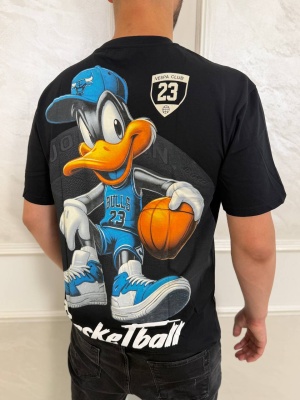 Мъжка тениска в черно с щампа Daffy Duck