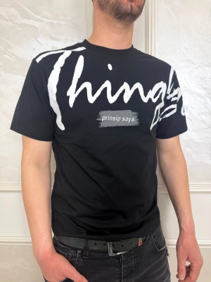 Мъжка тениска в черно Things с бели надписи