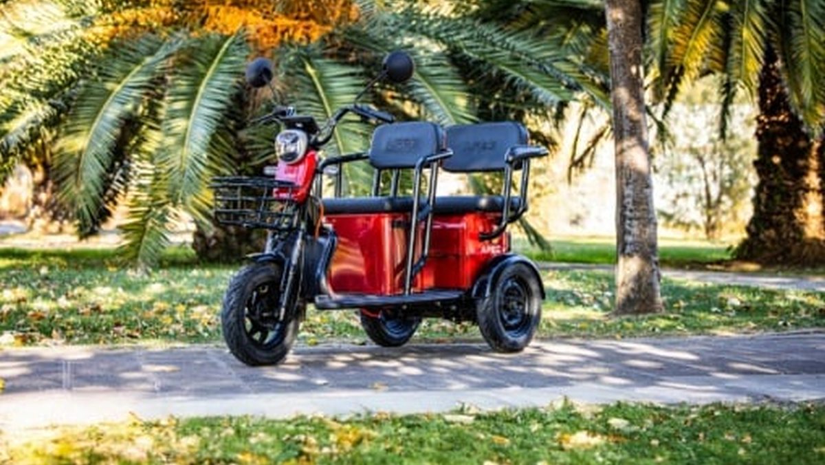 Mobilitate fără vârstă: De ce o tricicletă electrică pentru adulți este soluția supremă pentru siguranță și echilibru