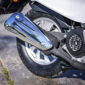 Scuter benzina Voltarom RS4 Alb, 45 Km/h, 50 cc, 2.94Cp, euro5, in 4 timpi - Img 10