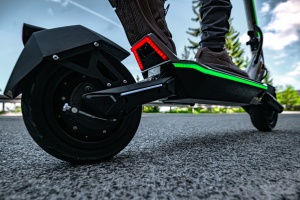 Trotineta Electrica MS ENERGY Flare X – Dual Motor 2×800W, Autonomie 70 km, Baterie 52V 18Ah - Img 16