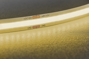 Bandă LED COB 12V, 320LED/m, 8mm, 8W/m, fără gel, alb cald, cablu mini amp, 5ml - Img 2