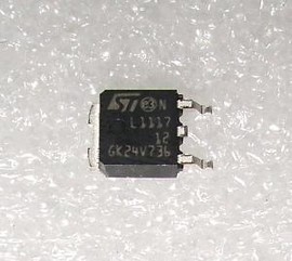 LD1117DT12 ST® jb3