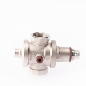 Reductor de presiune cu piston