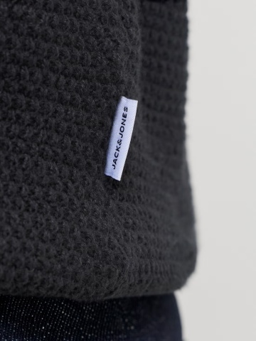 Jack & Jones Plus Pulover tricotat barbati big sizes, din bumbac organic, decolteu la baza gatului, JJERYDER, Regular Fit, Negru - Img 3