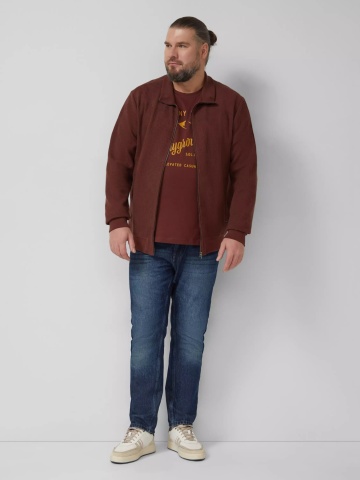 s.Oliver Big Sizes Tricou barbati big sizes, cu decolteu la baza gatului si imprimeu cu text, Rosu inchis - Img 5