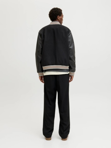 Jack & Jones Jacheta barbati, MEADOWS COLLEGE BOMBER, cu buzunare oblice fara fermoar, inchidere cu capse, Negru - Img 2