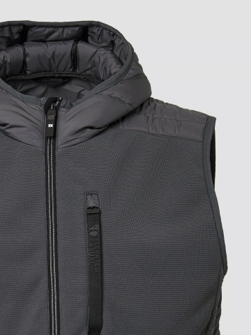 s.Oliver Big Sizes Vesta sport barbati, pentru exterior cu gluga si croiala Regular fit, Gri inchis - Img 10