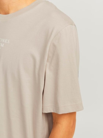 Jack & Jones Tricou barbati cu imprimeu text Jack & Jones Premium, Crem - Img 4