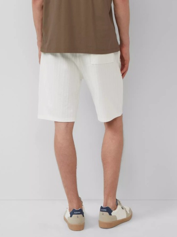 s.Oliver Pantaloni scurti, barbati, Detroit, cu aspect texturat, Relaxed fit, Alb - Img 2