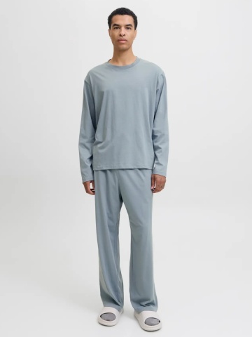 Jack & Jones Set pijamale barbati din bumbac, format din tricou cu maneca lunga si pantaloni lungi, Gri albastrui