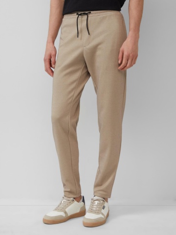s.Oliver Pantaloni The Jogger barbati, Phoenix, cu talie medie si croiala Regular Fit, Maro deschis