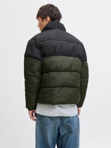 Jack & Jones Geaca pufoasa, barbati, fara gluga, rezistenta la vant, Verde inchis - Img 2
