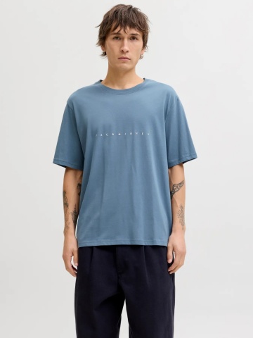 Jack & Jones Tricou barbati JJESTAR JJ TEE SS, cu textul Jack & Jones, Relaxed Fit, Albastru inchis