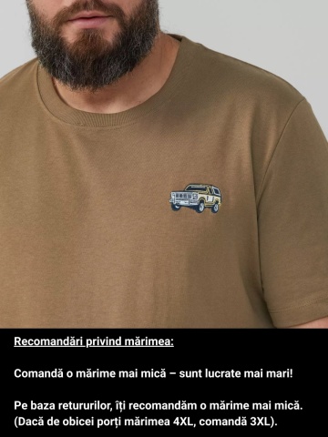 s.Oliver Big Sizes Tricou barbati big sizes cu imprimeu cu logo Ford, decolteu la baza gatului, Maro - Img 3