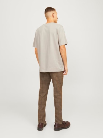 Jack & Jones Tricou barbati cu imprimeu text Jack & Jones Premium, Crem - Img 2