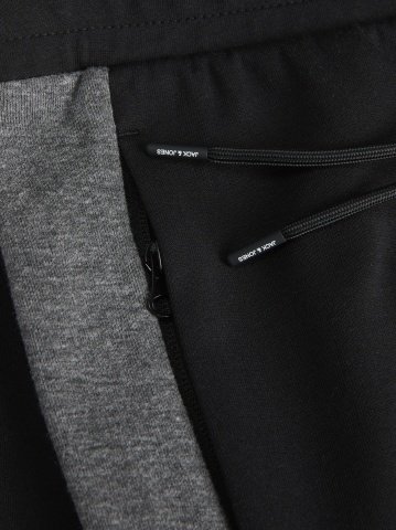 Jack & Jones Plus Pantaloni de trening barbati big sizes, Regular Fit, cu talie medie, JPSTGORDON, Negru - Img 4