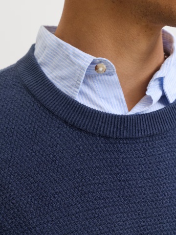 Jack & Jones Plus Pulover tricotat barbati big sizes, din bumbac organic, decolteu la baza gatului, JJERYDER, Regular Fit, Bleumarin inchis - Img 3