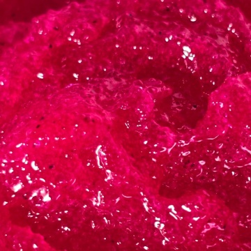 Sweet Raspberry QUIN Fruit Line Body Scrub 350 ml - Img 4