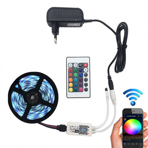 Banda LED RGB waterproof 5m cu bluetooth si telecomanda IR