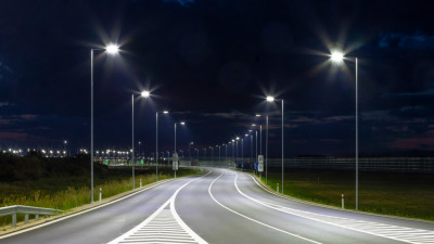 Iluminatul stradal LED – o soluție eficientă energetic pentru orașe și comune