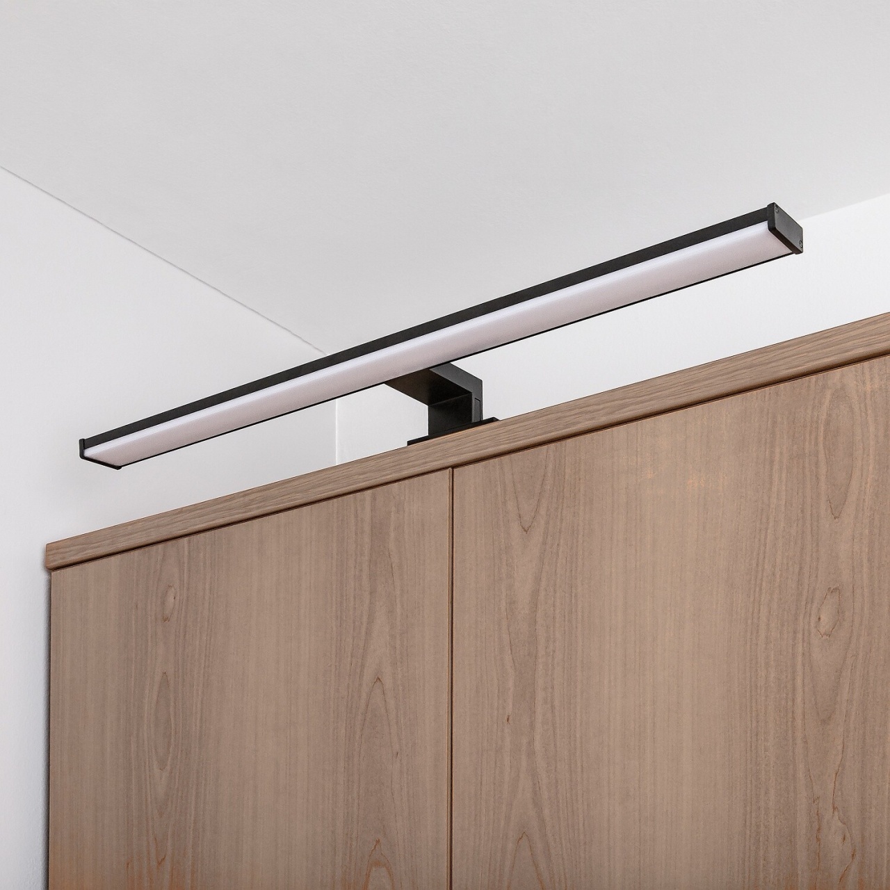 Aplica LED Seyra, 12W, 910 lm, lumina neutra (4000 K), IP44, neagra, Rabalux